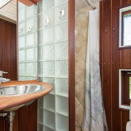 7 Person In Sj Lund Holiday home Sjolund